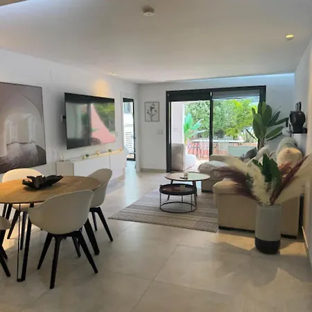 아파트 Luxurious In Puerto Banus 마르베야