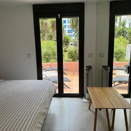 公寓 Luxurious In Puerto Banus