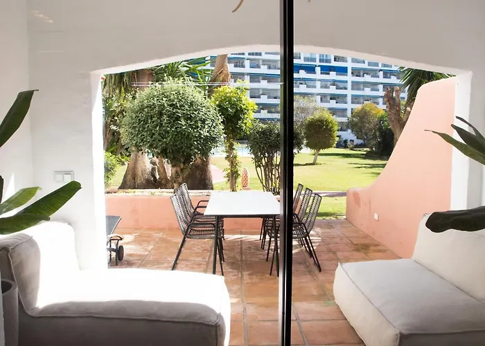 Luxurious In Puerto Banus شقة